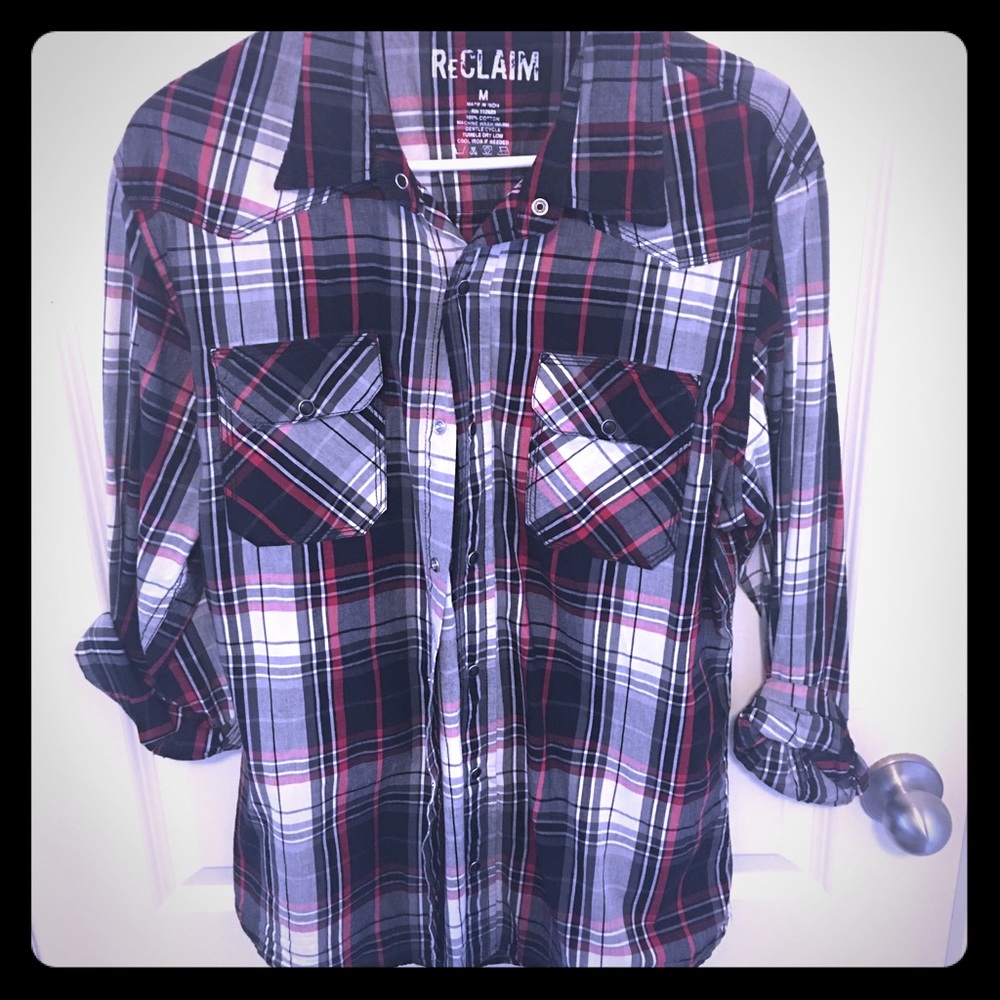 Buckle plaid shirt